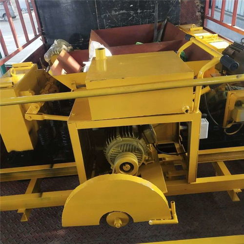 水泥圍墻板設(shè)備與混凝土預(yù)制圍墻板機(jī)器 專業(yè)生產(chǎn)廠家與現(xiàn)代化混凝土機(jī)械解析